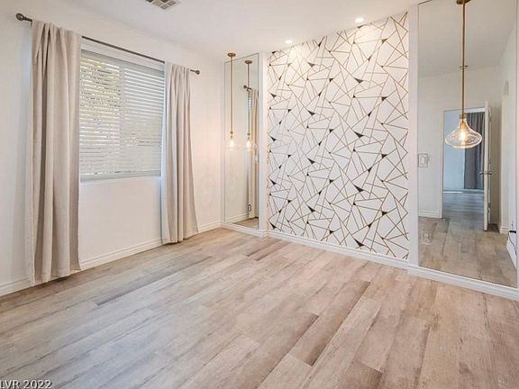 5th image of 10300 Wood Work Ln #2415892