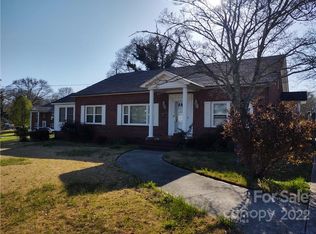 102 California Ave, Chesnee, SC 29323