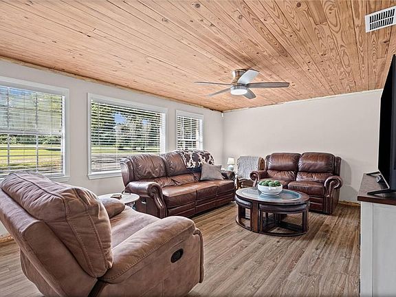 2nd image of 4800 Lott Rd