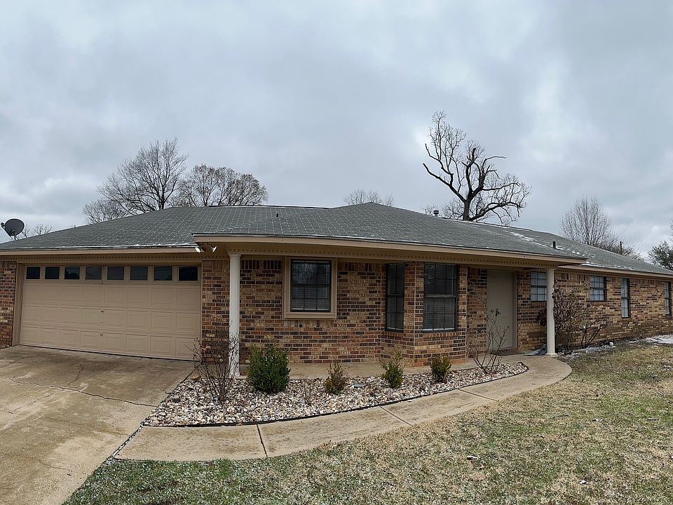 1st image of 4521 Sanderson Ln