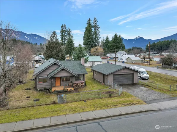 845 Givens Avenue, Darrington, WA 98241