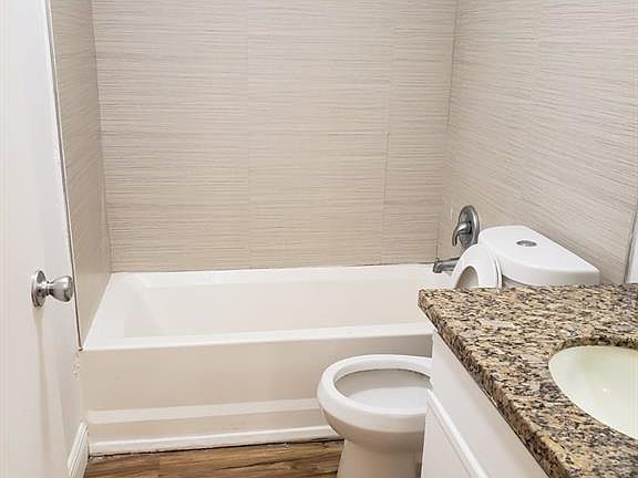 4th image of 8035 SW 21st Ct #1