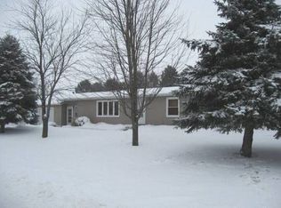 25 Highland Pl, Garner, IA 50438