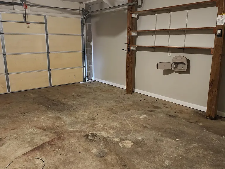 143 W Gate Dr — Photo 35