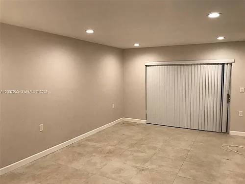 11237 SW 88th St #211 Photo 1