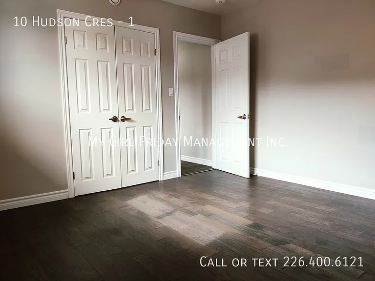 10 Hudson Cres #1 — Photo 11