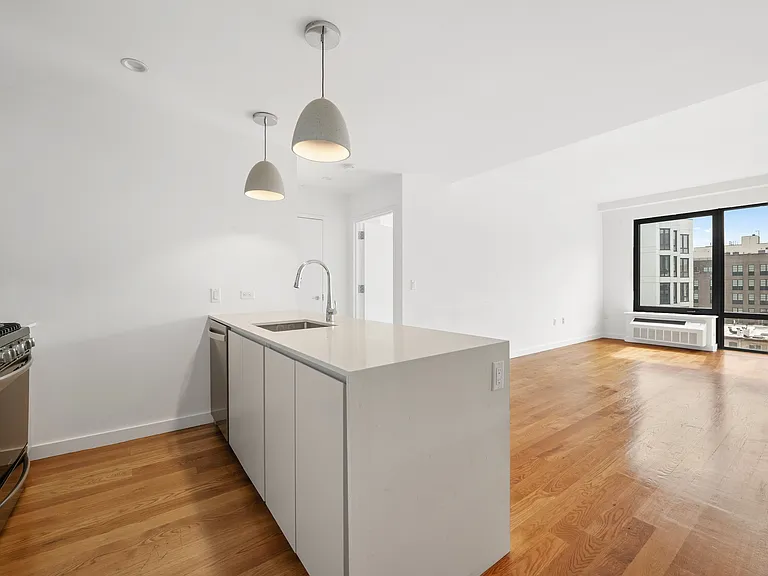 123 Hope St #2-C — Photo 3