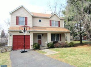 324 Pleasant Acres Dr, Ambler, PA 19002