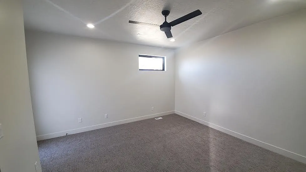 4 bed, 3.5 bath, 2700 sqft, $2,795 — Photo 4