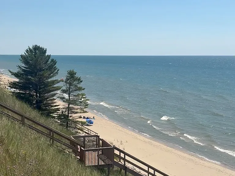 Waterfront Property with spectacular views and deck