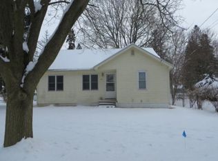 305 Division St, Manchester, MI 48158