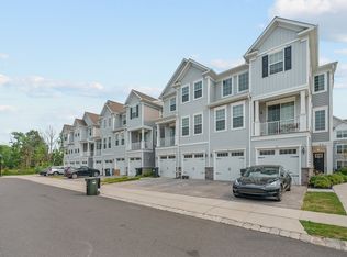 1A Passe Ct, Hillsborough, NJ 08844