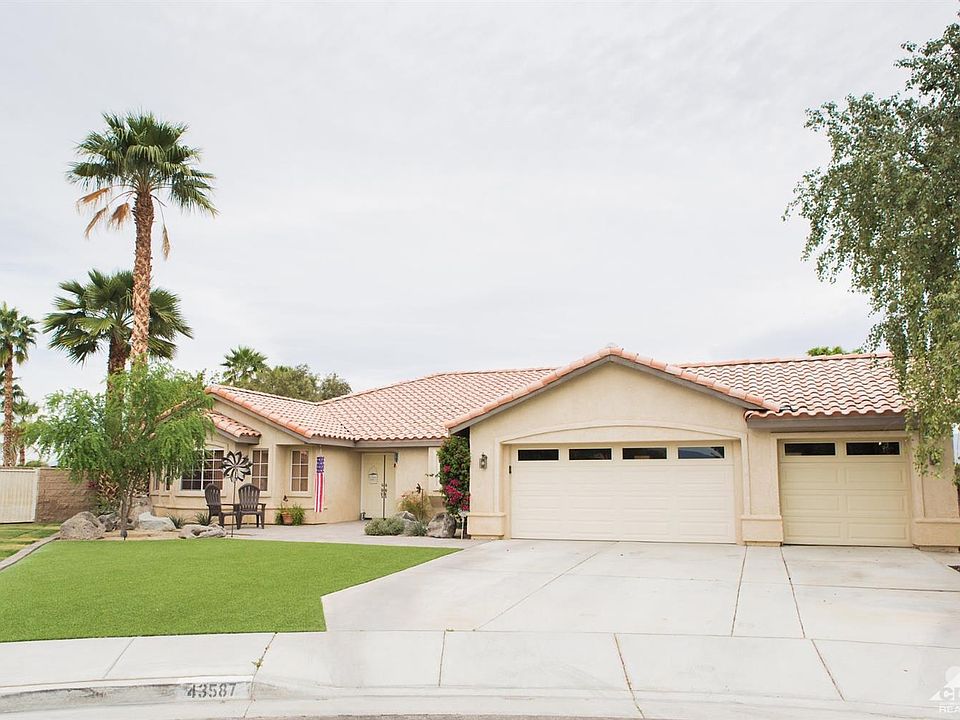 2nd image of 43587 Salerno Ct