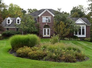11415 Glenmora Dr, Chardon, OH 44024