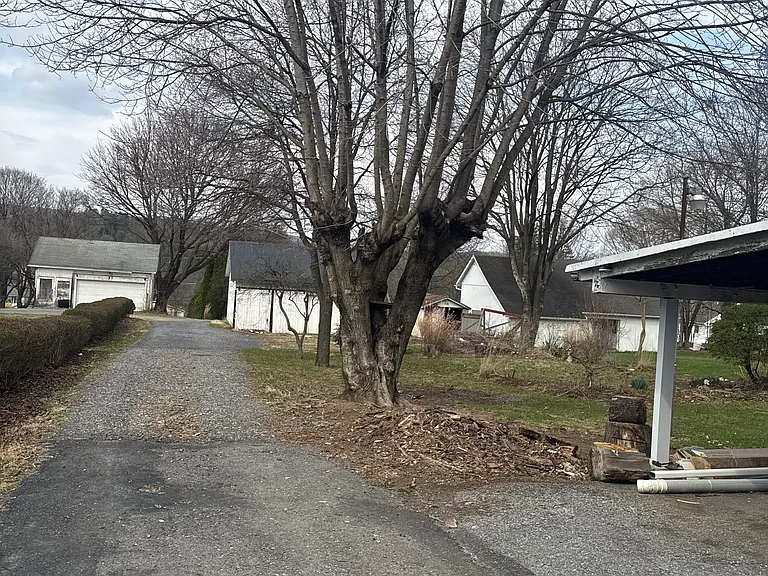 7487 Camp Meeting Rd — Photo 10