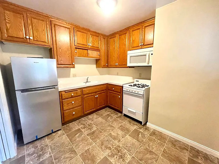 4451 Lakeside Dr #A — Photo 5