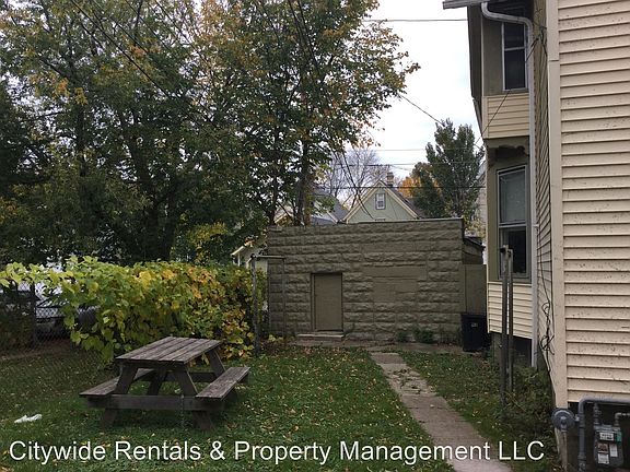 2nd image of 2324A N 1st St