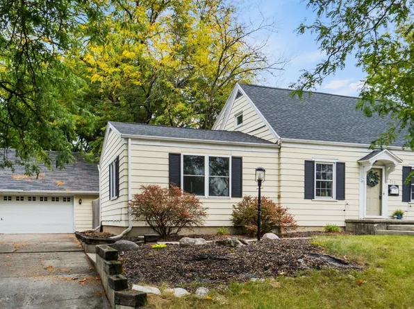 2521 Clara Ave, Fort Wayne, IN 46805