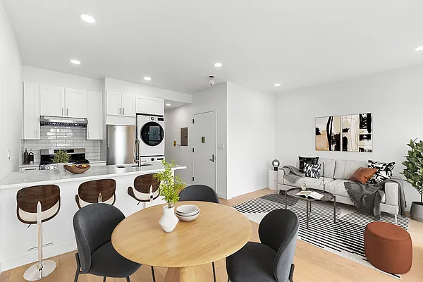 Rented by Freestone Property Group | media 8