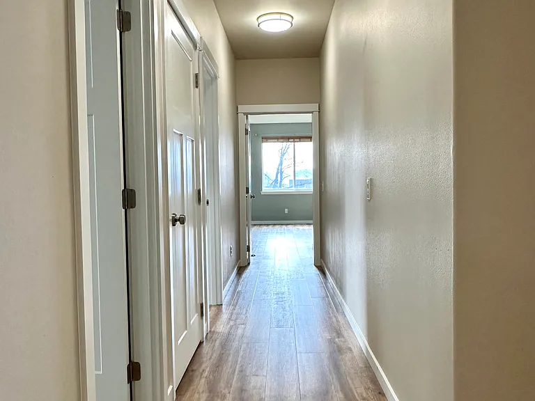 602 W Ridgeview Ln — Photo 10