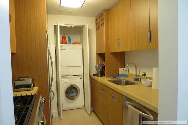 Rented by Bond New York | media 10