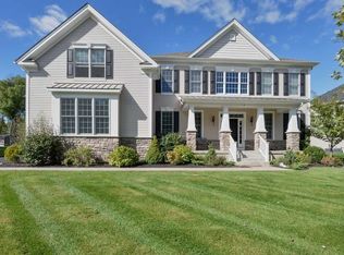 8 Chestnut St, East Fishkill, NY