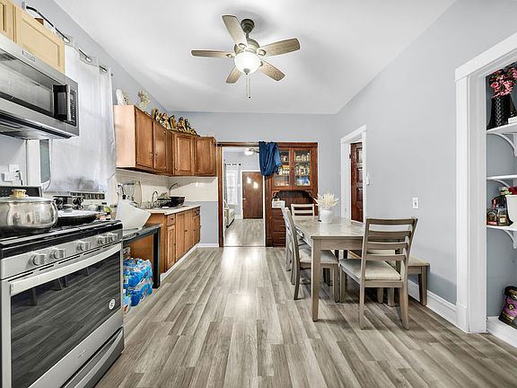 4th image of 3013 S Kolin Ave