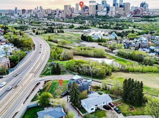 9260A Strathearn Dr NW, Edmonton, AB T6C4C6