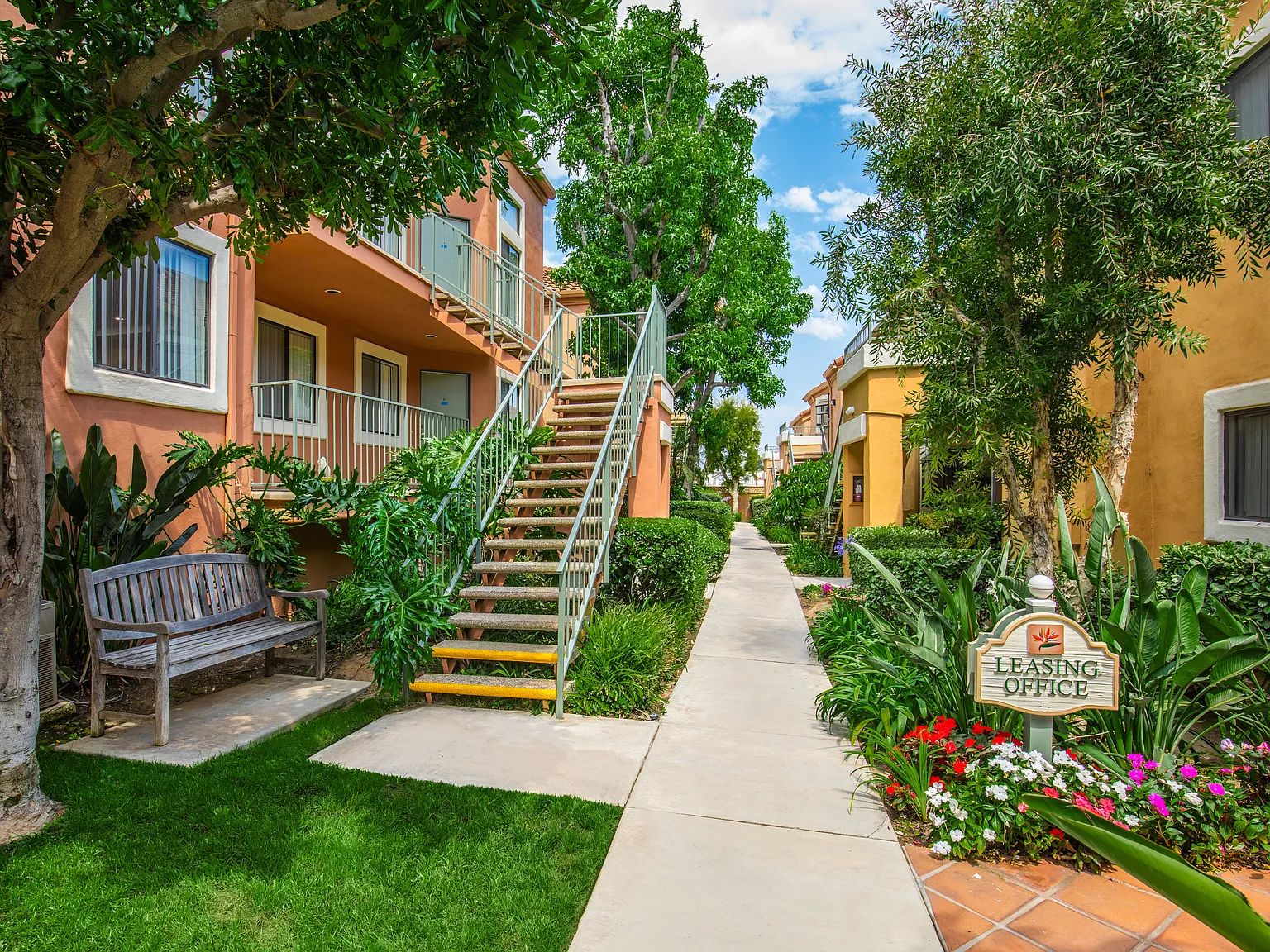 Portofino Apartments — Photo 3