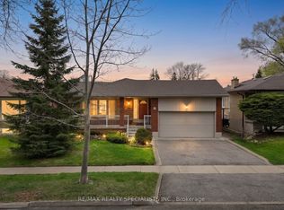 31 Woodpark Rd, Toronto, ON M9P 1L9