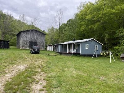 4135&4137 Bowlings Creek Rd, Jackson, KY, 41339