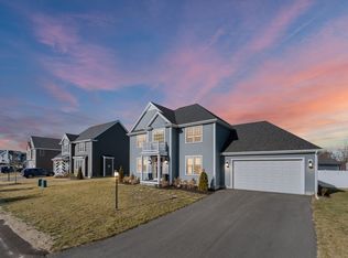 11 Wedge Dr, Lakeville, MA 02347
