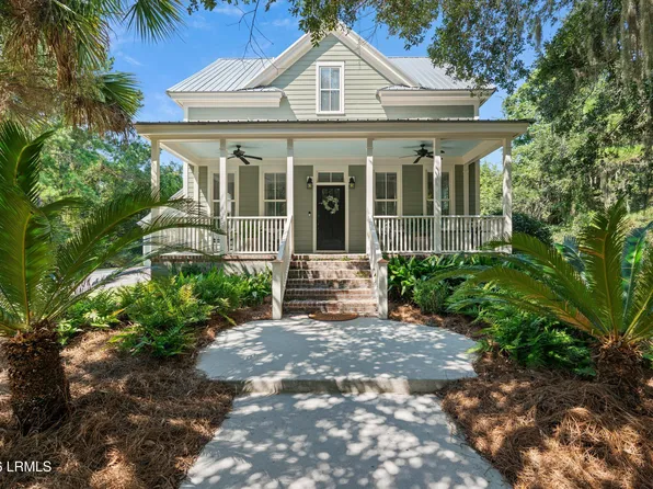 29 Fort Fremont Court N, St. Helena Island, SC 29920