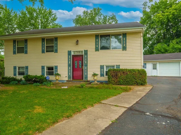 108 Versailles Ct, Kokomo, IN 46902