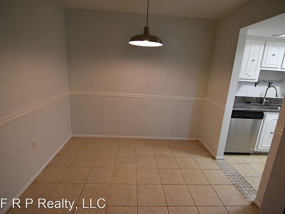 4th image of 700 E Airport Blvd APT D2