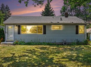 1460 Sherren Ave E, Maplewood, MN 55109
