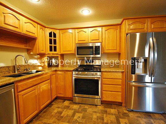 5th image of 666 Cappella Dr