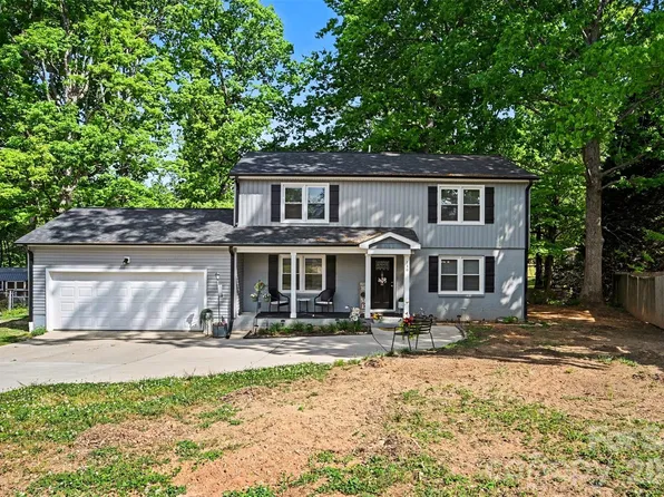 130 Cherokee Ln, Salisbury, NC 28147
