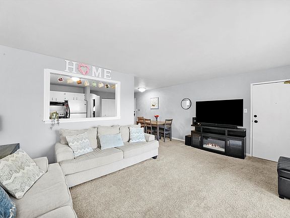 5th image of 1120 Cedar St APT 3A