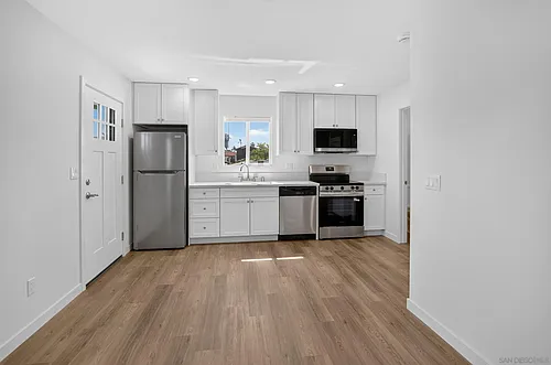 4131 45th St Photo 1