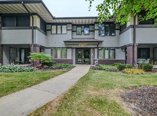3018 Yarmouth Greenway Dr APT 106, Fitchburg, WI 53711