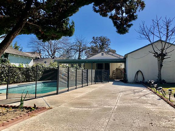 4th image of 8629 E Live Oak St