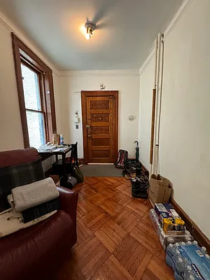 Rented by Compass | media 22