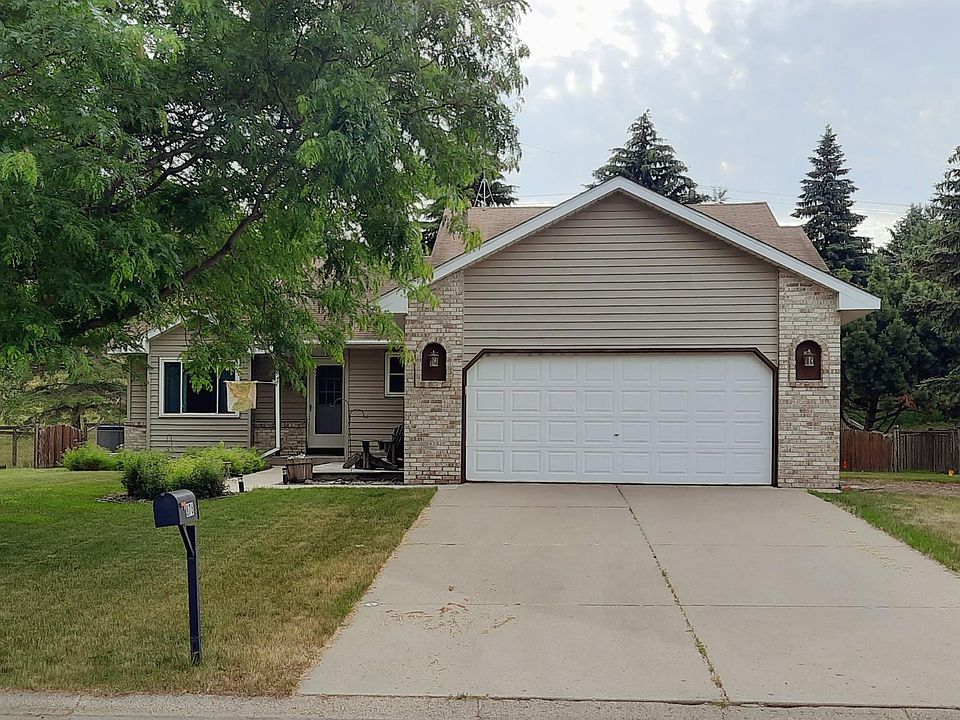 1st image of 876 Brandenburg Dr