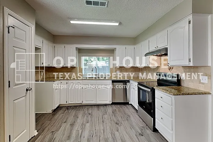 4113 Chestnut St — Photo 5
