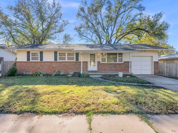 4415 W 11th St N, Wichita, KS 67212