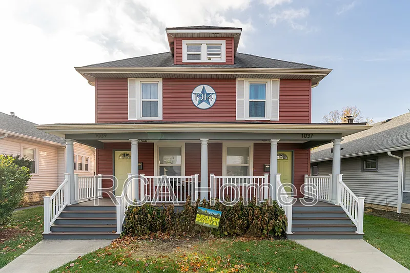 1037 E Tabor St