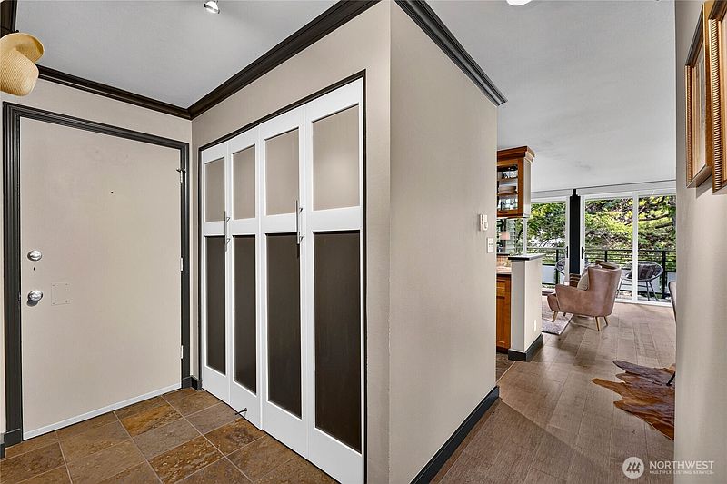 3rd image of 1616 41st Avenue E #305