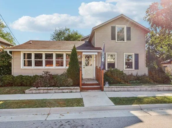 1221 South Third STREET, Watertown, WI 53094