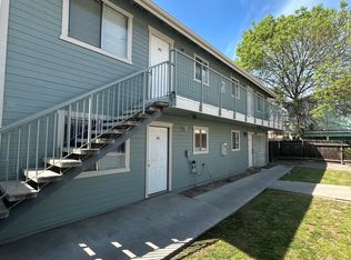 1185 Lewis St APT 201, Kingsburg, CA
